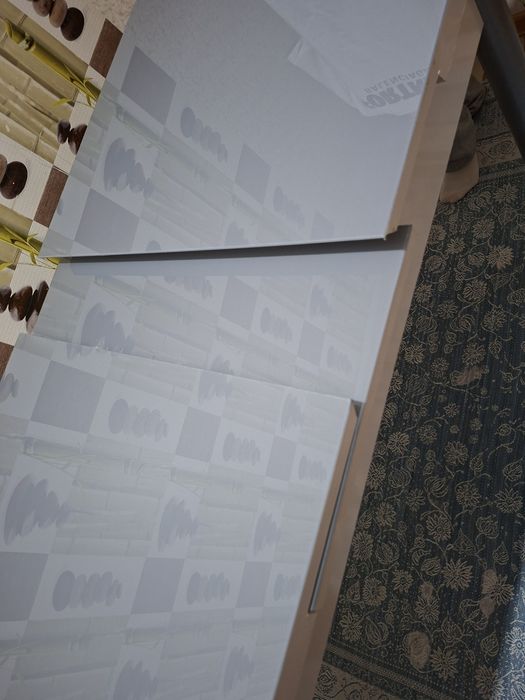 Кухонный стол продается