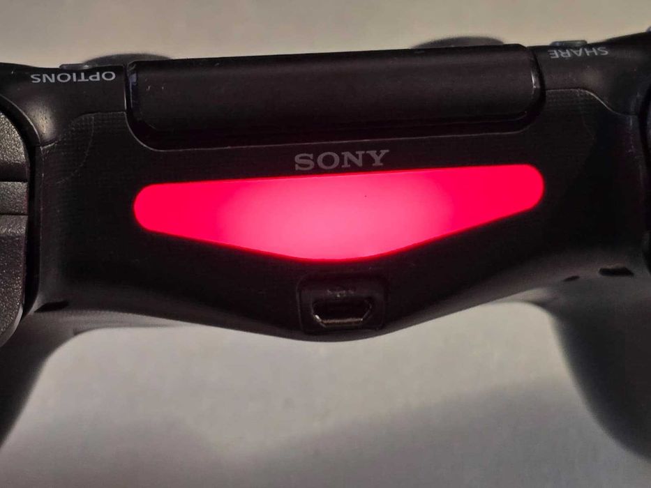 Controller Wireless Sony DualShock 4 V2 Model CUH-ZCT2E Negru Original