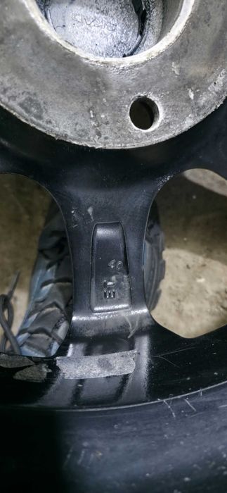 Продам диски литые на 15