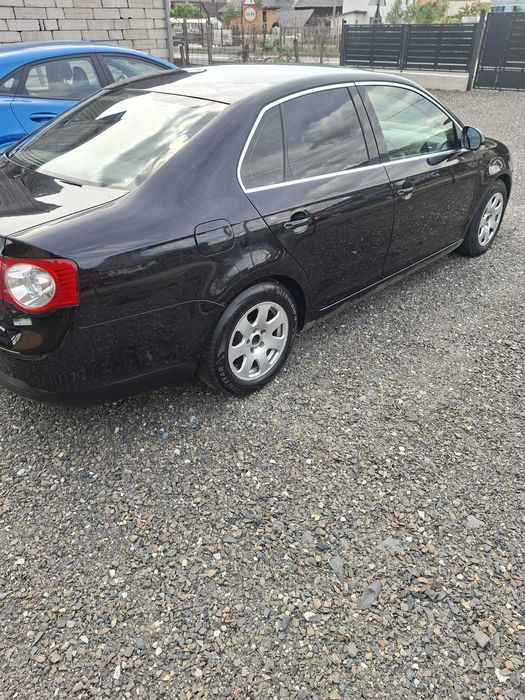 VOLKSWAGEN Jetta 2006 — imagine 3