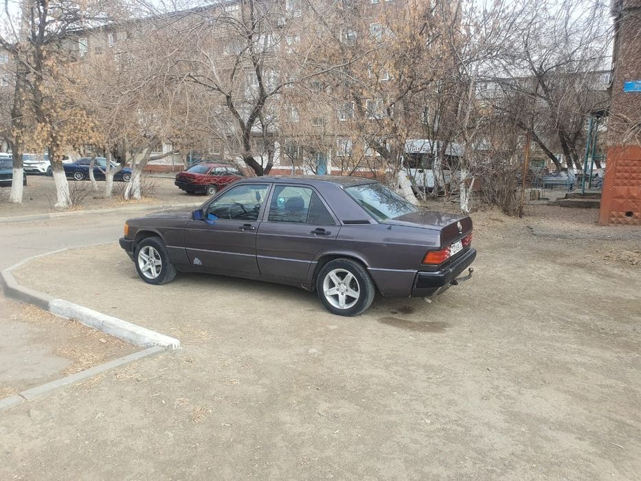 Мерседес 190 обем 2