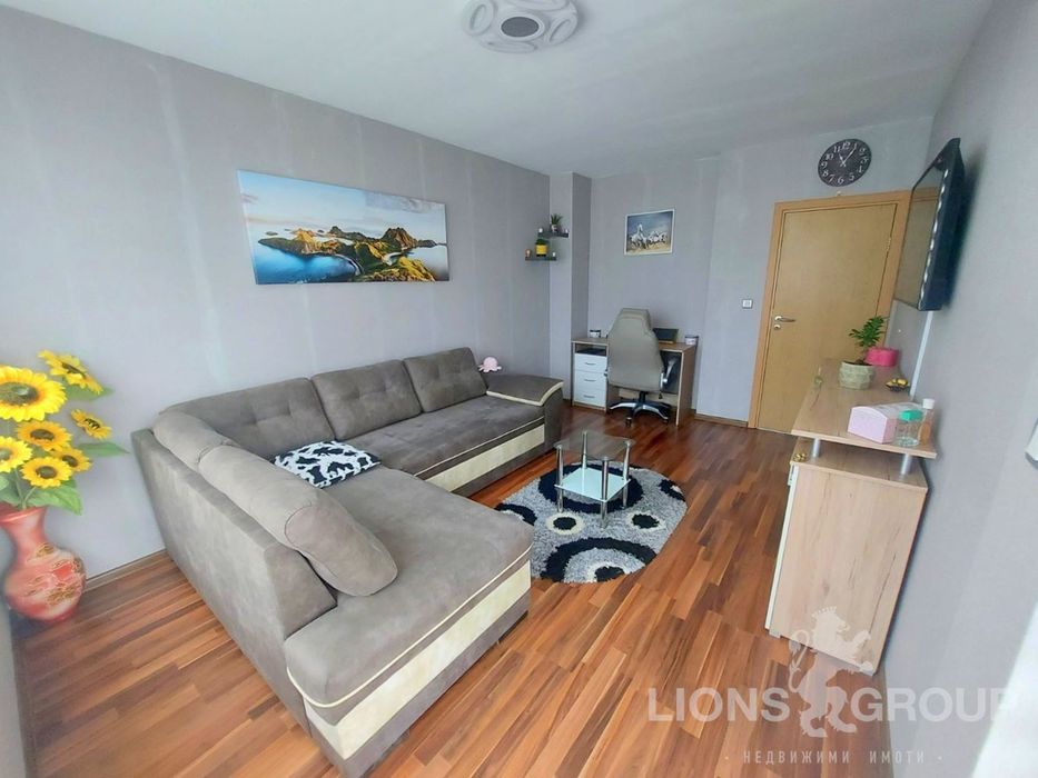 Продава се Тристаен апартамент в Варна, м-т Св. Никола - 96 кв.м за 2063 €/кв.м - Снимка #7