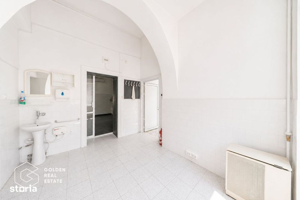 Cabinet medical, 200mp, parter+subsol-Policlinica Speciala, Boul Rosu