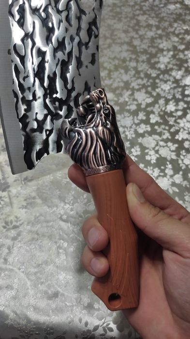 Срочно продам прочный,стальной нож.