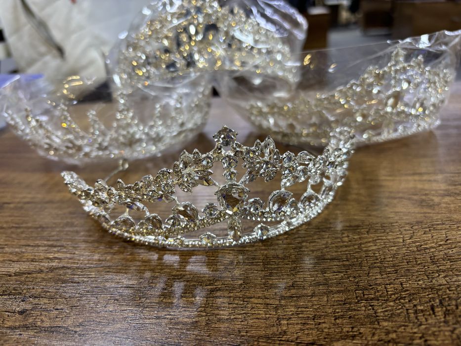 Диадема или корона