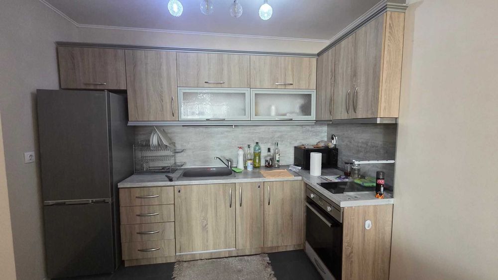 Дава се под наем Двустаен апартамент в Свиленград - 82 кв.м за 98168 € - Снимка #2