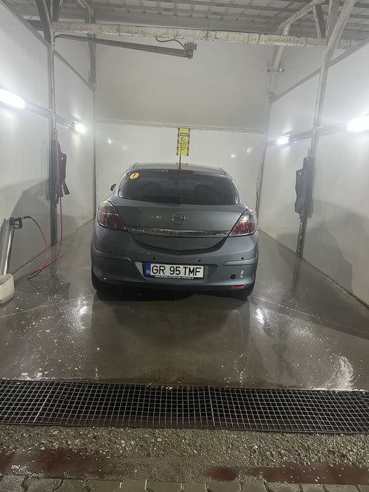Opel astra gtc 1.6 benzina