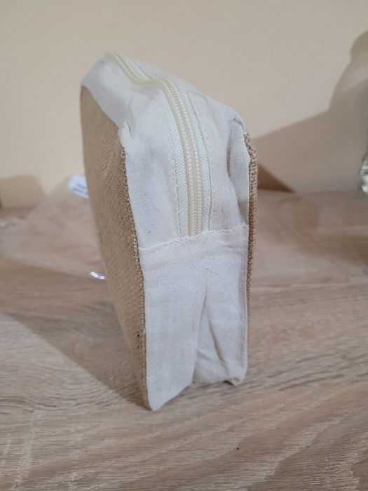 Козметични принадлежности