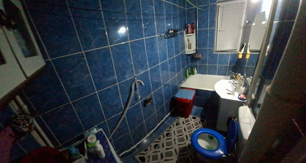 Apartament 3 camere in Valea Roșie