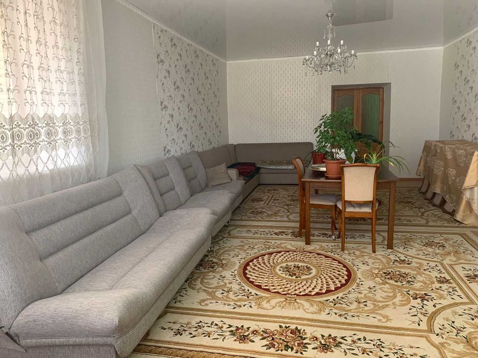 №Д0134.Продается отличный двухуровневый дом в соц. городе.