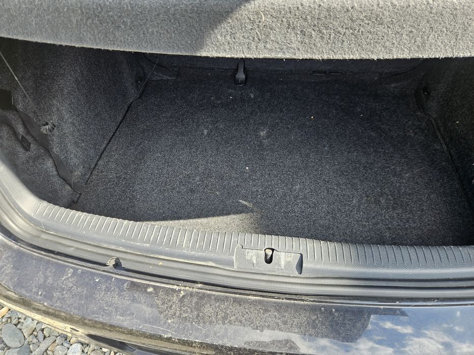 Mocheta portbagaj VW Golf 6 2010 hatchback