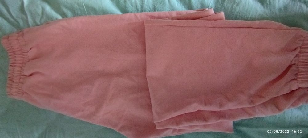 Спортно долнище розово и по- тъмно