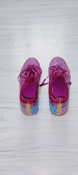 Бутонки NIKE MERCURIAL