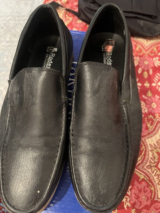 Продам срочно мужские туфли