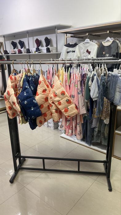 Стойка для одежды