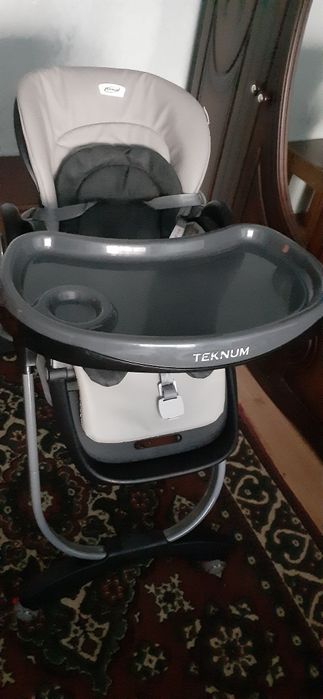 Стул для кормления