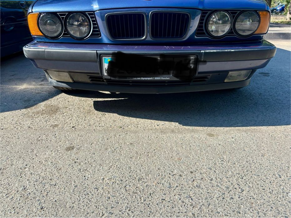 Продам на бмв е34 передний бампер