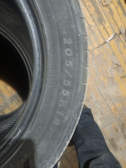 Продам резину Р16 205/55
