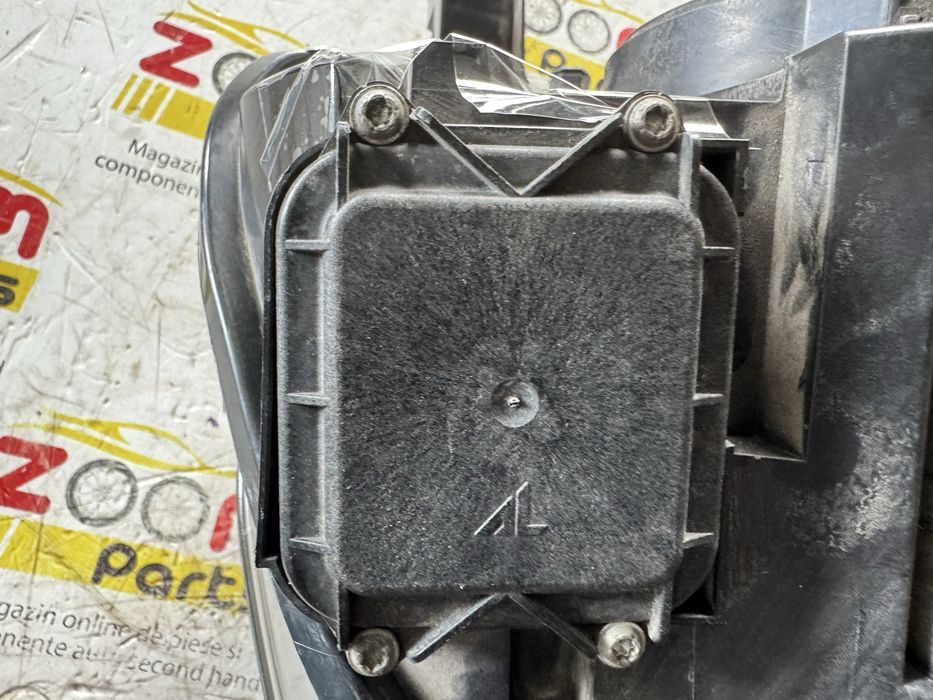 Far stanga xenon si adaptive BMW E70 X5 2007-2010