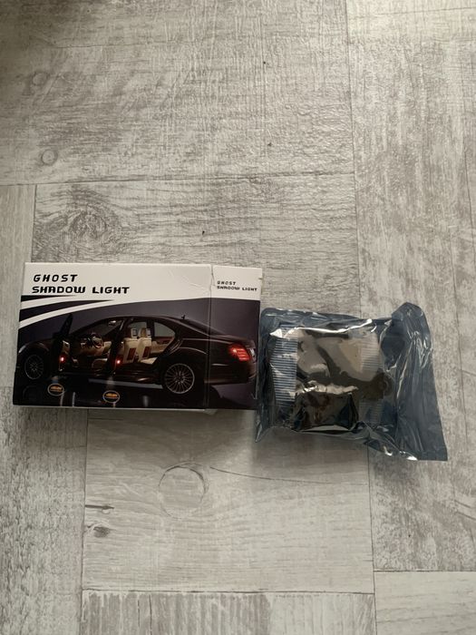 Vand set 2 lampi led auto  noi