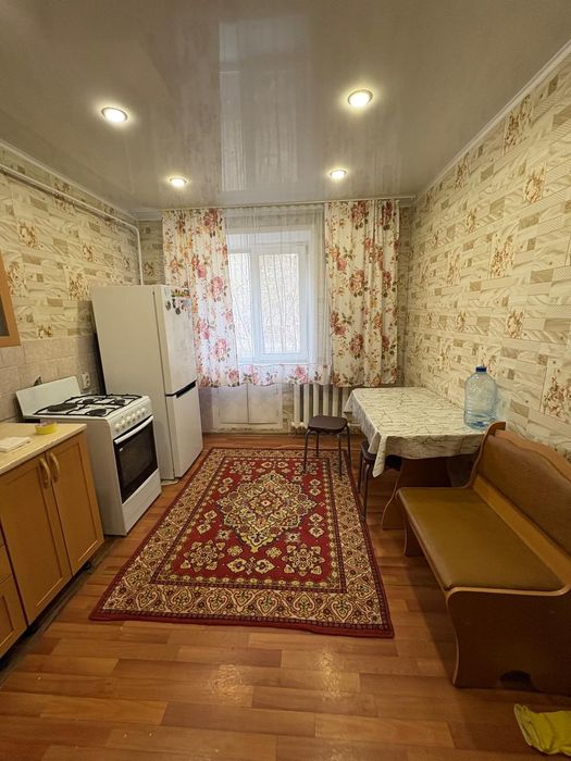 Продам 2 х ком квартиру 20 мкр.