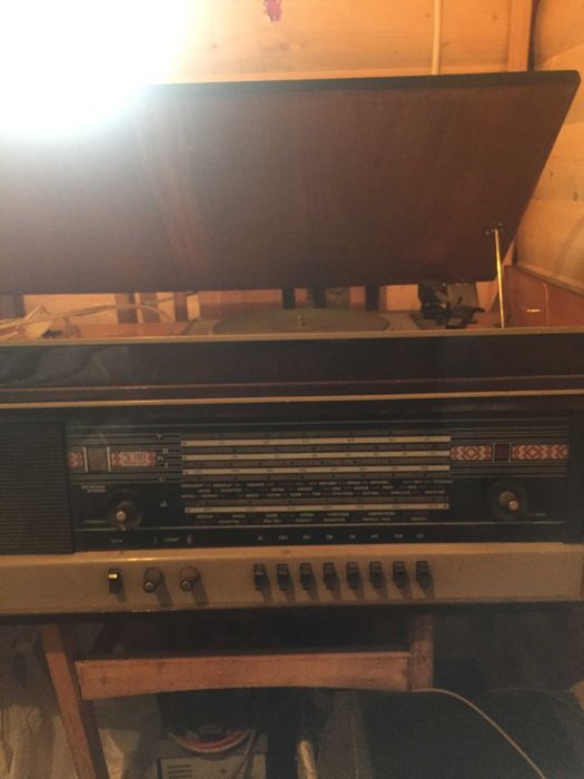 Продам радиоприемники  времен СССР