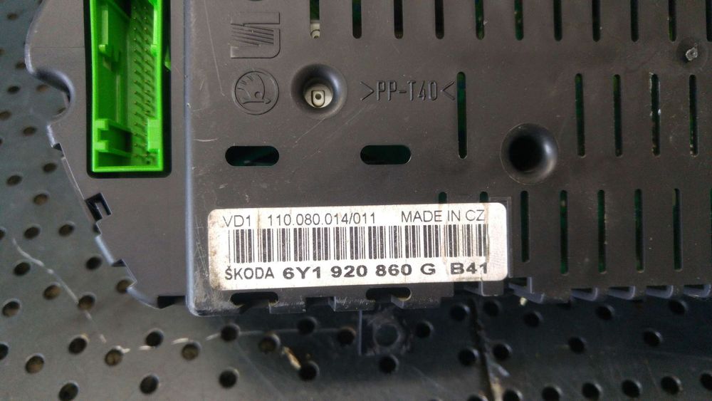 Ceasuri bord benzina skoda fabia 1 6y2 88311298 6y1920860g