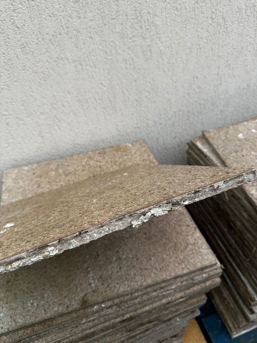 Placi de granit 50*50*1,5cm