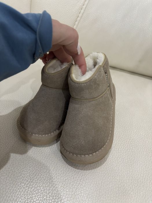 Детски дрешки и обувки без забележки