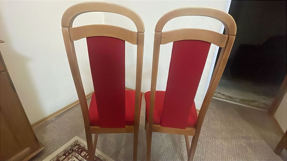 Стулья из натурального дерева