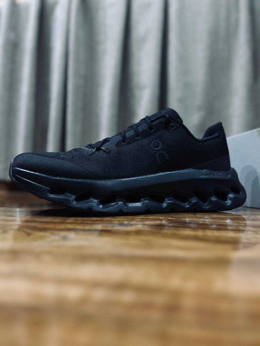 On Cloudtilt мужские кроссовки РАЗМЕР 43,44