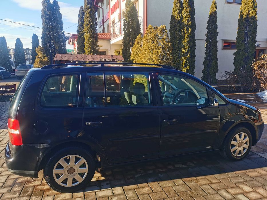 VOLKSWAGEN Touran 2005 — imagine 3