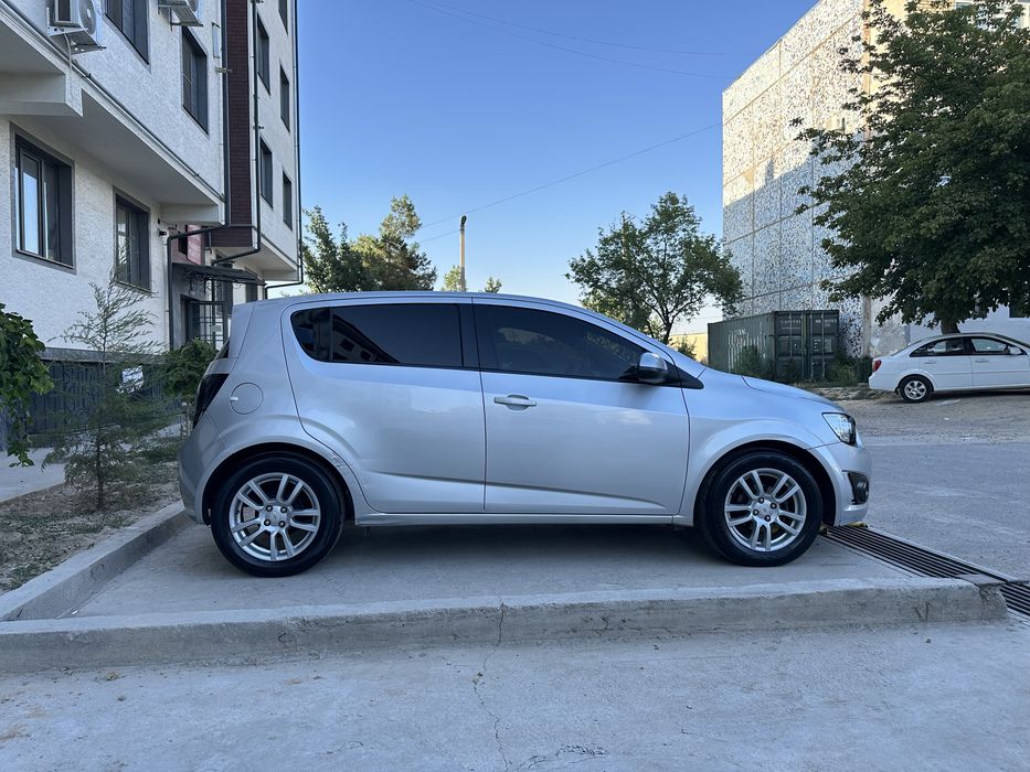 Chevrolet Sonic 2012