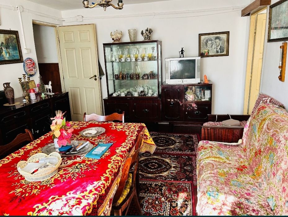 Vând apartament cu 2 camere