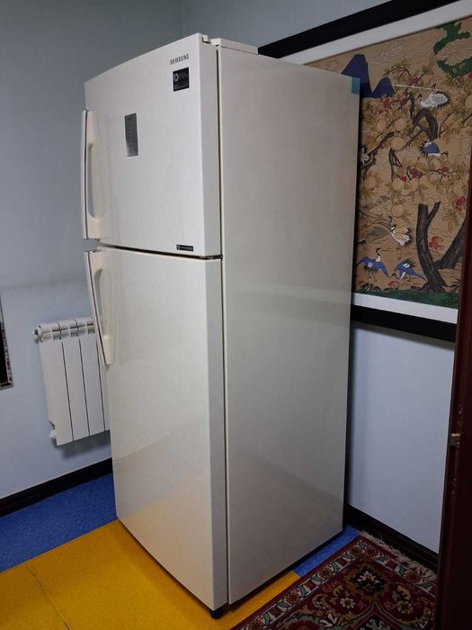 Продам холодильник Samsung