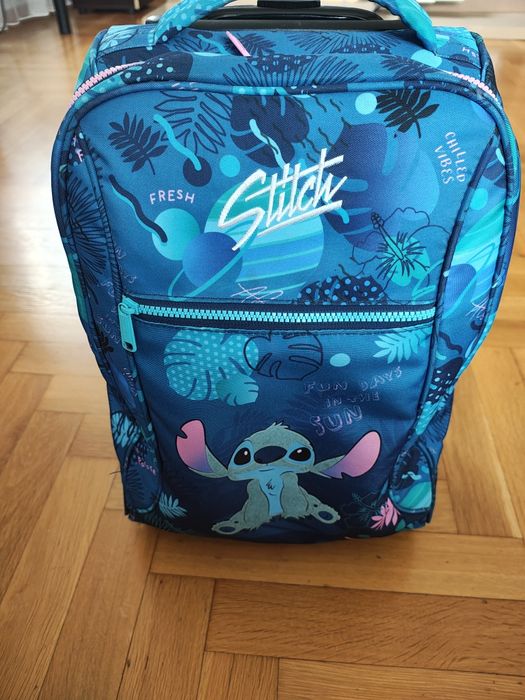 Раница с колелца Stitch