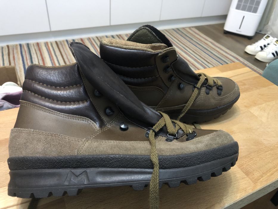 Ghete munte iarna impermeabile din piele  marimea 40