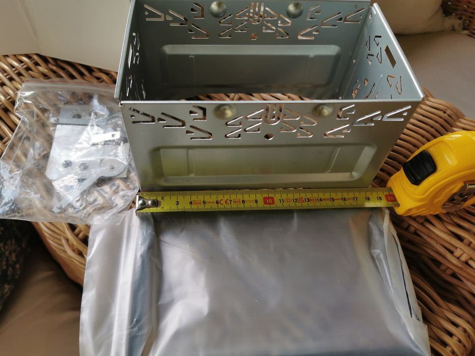 Carcasa Metalica pentru multimedia auto