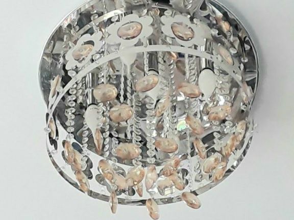 люcтpa c зepкaльным oбoдoм