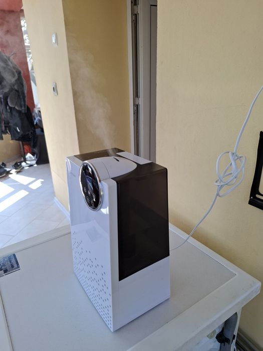 Овлажнител за въздух + арома терапия