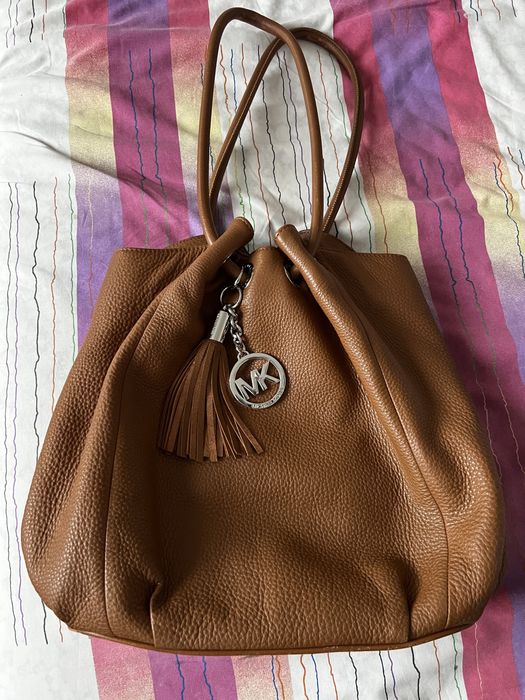 Оригинална чанта Michael Kors -естествена кожа