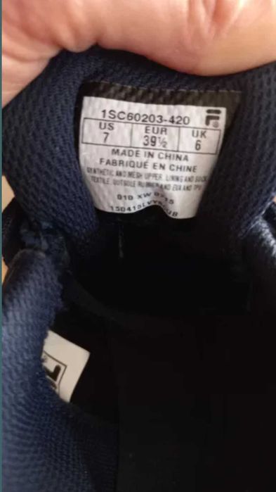 Fila нови оригинални  маратонки - размер 39,5