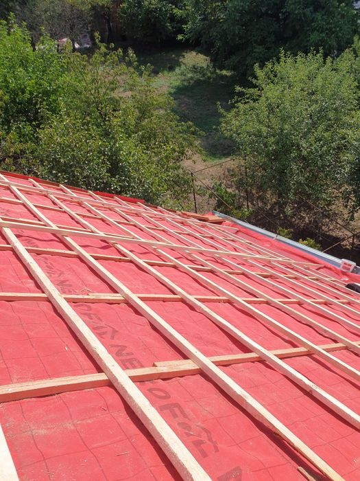 Ремонт на покриви,Хидроизолация,Тенекеджийски услуги,Навеси,Нови покри