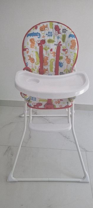 Vând pătuț ptr bebe in stare buna,puțin folosit, cu saltea de cocos cu husa detașabilă si scaun de masă bebe
