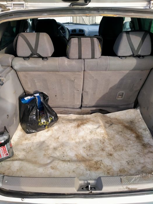 Продам Мазду 323