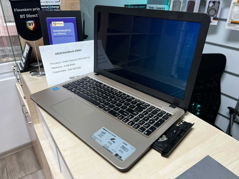 Laptop Asus NoteBook E504s N3710 Intel Celeron 4 GB Ram 256 SSD  * Garantie *Buy Back * deviceXchange