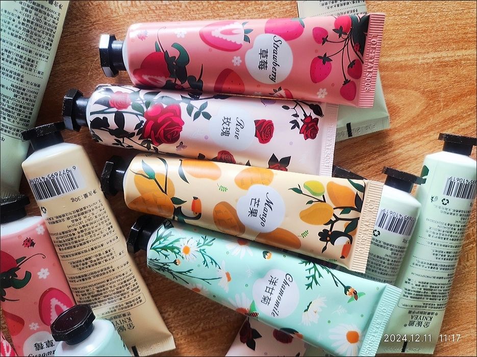 Ayollar uchun orginal kosmetika