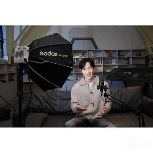 Godox ML100R. Гарантия, 12 месяцев с момента покупки.