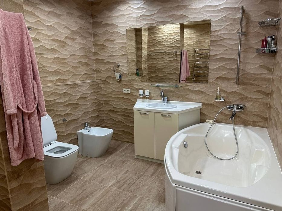Срочно Продаётся 3х ком 200м²  Габус, ул. Нукусская