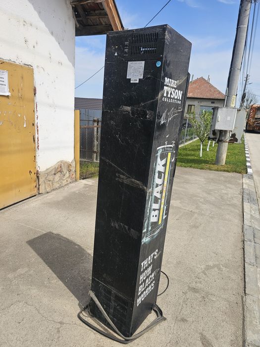 Витрина за напитки.